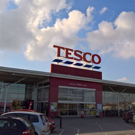 Tesco - Supermarket