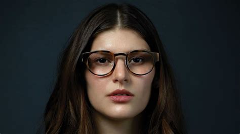 Are These the Smart Glasses People Will Actually Want to Wear? | Glasses, Smart glasses, How to wear