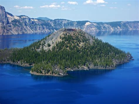 Wizard Island: Crater Lake National Park, Oregon