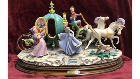 Cinderella Walt Disney Porcelain Figurine 23x13x12 | M461 | Kissimmee 2020