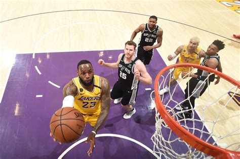 Lakers vs. Spurs Final Score: L.A. overwhelms San Antonio with size - Silver Screen and Roll