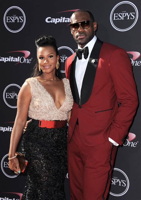 LeBron James’ Wife Savannah Gushes Over Never-Released Wedding Photo ...