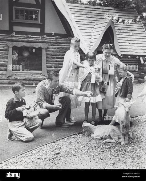 DON DEFORE with his family , wife Marion Holmes , children Penny Lu DeFore , David DeFore , Dawn ...