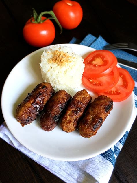 Homemade Skinless Longganisa Recipe | Amiable Foods