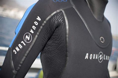 Wetsuits vs Drysuits: Should You Learn How to Dive With Both? – Scuba Splash