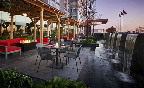 The Terrace | Trio Restaurant in Vaughan by Novotel Hotels