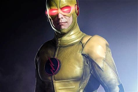 CW's 'The Flash' Teases Return of Tom Cavanagh as Reverse Flash (Photo)