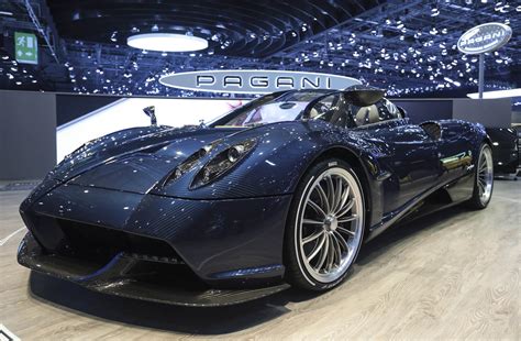 New Pagani Huayra Roadster Convertible: Price, Specs, Photos - Bloomberg