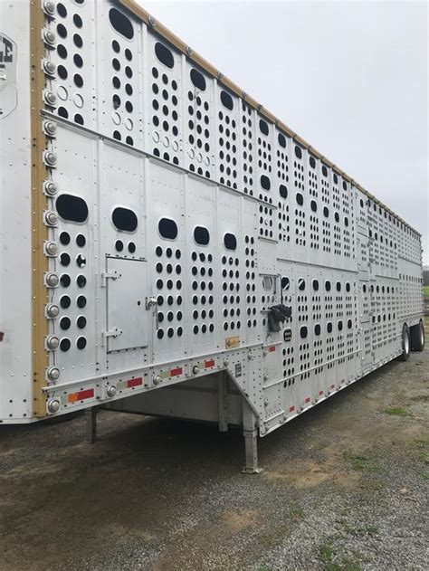 Livestock Network | Cattle Trailers For Sale | Cattle Trucking Jobs | Bull Racks