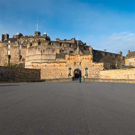 Itineraries, tours and audio guides | Edinburgh Castle