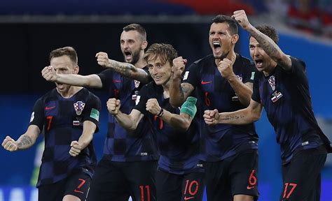 Croatia ends Russia's run, advances to World Cup semis to play England ...