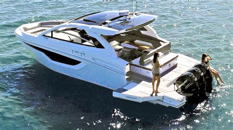 Review of the Cruisers 42 GLS - Power & Motoryacht