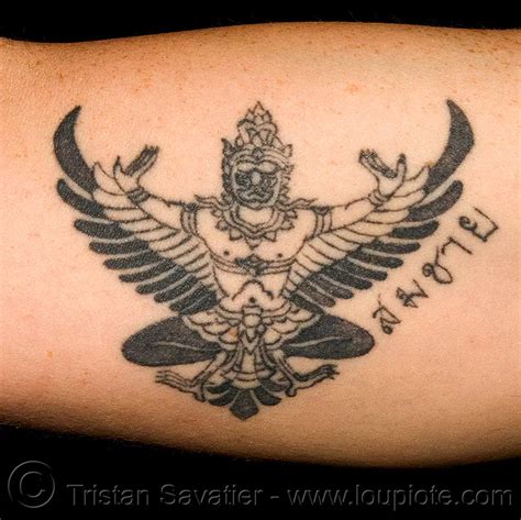 รูปครุฑ รอยสัก, garuda tattoo, thai man-bird god