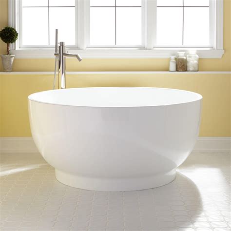 Luxurious Soaker Tubs: The Ultimate Bathroom Luxury - 10 Photos