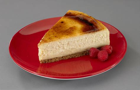 Creme Brulee Cheesecake – 10″ | Cannoli Factory