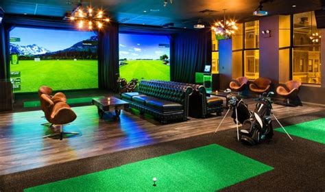 11 Best Kept Secrets of Chicago | Golf simulator room, Golf bar, Golf room