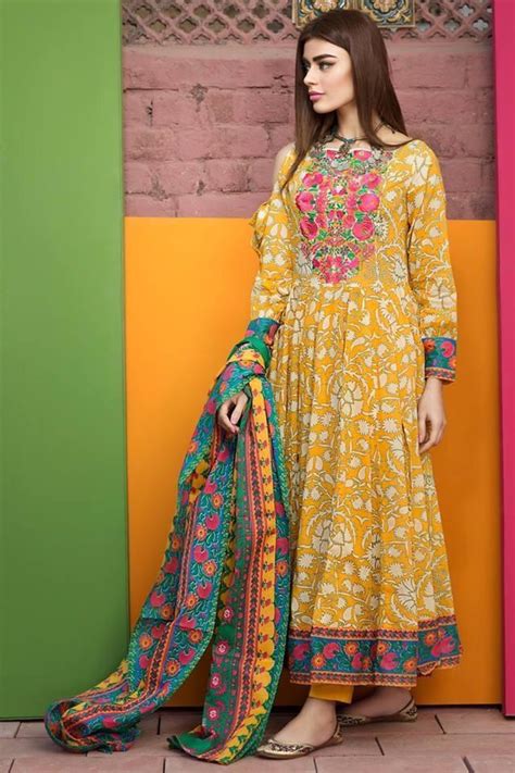 Pakistani Formal Dress By Khaadi | Multi Threads Embroidery – Nameera ...