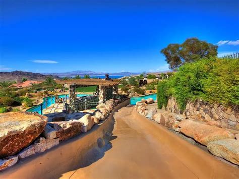 The Exquisite Boulder City Oasis in Nevada, USA - MyFancyHouse.com