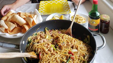 Bami Goreng (Indonesian Version of Lo Mein) Recipe - Food.com | Recipe ...