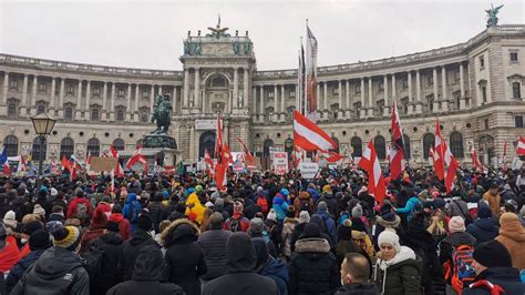 Covid in Austria: Mass protest in Vienna against measures - BBC News