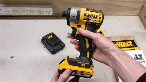 DeWALT DCF787 vs DCF887 - Only Major Difference - Ice Age Tools