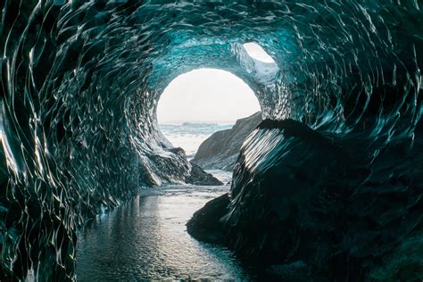 Lightroom Ice Cave, Vatnajökull Glacier, Vatnajökull, Iceland [OC ...