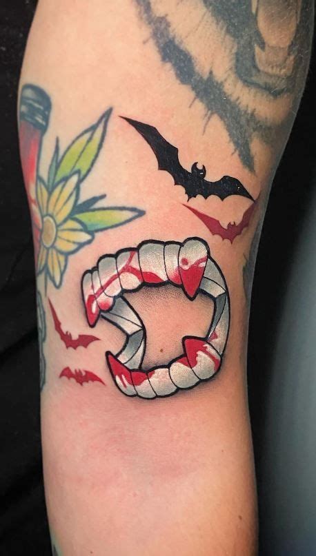 100+ Trendy Bat Tattoos, Designs & Meanings - Tattoo Me Now | Halloween ...