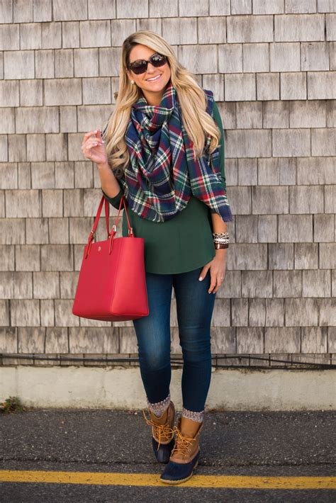 Outfit | Christmas Plaid in Ogunquit Maine - SHOP DANDY | A florida based style and beauty blog ...