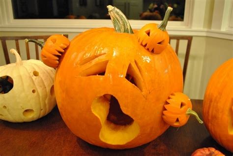 Pumpkin faces – spooky, scary, cute and funny ideas for Halloween