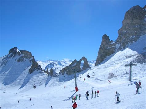 Tignes Ski Resort Guide | Snow-Forecast.com