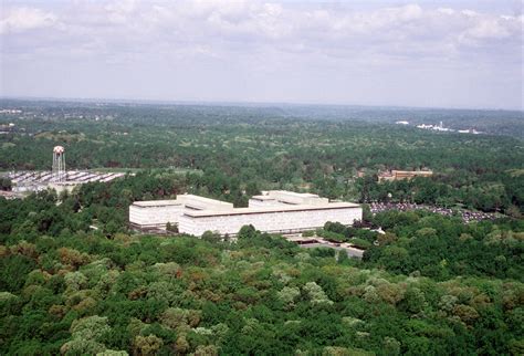 An aerial view of the Central Intelligence Agency headquarters - PICRYL ...