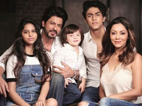 Shah Rukh Khan Height, Age, Wife, Family, Children, Biography & More ...