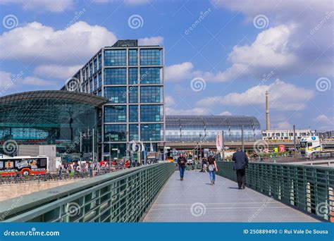 Central Train Station in Berlin Editorial Image - Image of rail ...