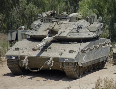 Así es el Merkava IV, el supertanque israelí con capacidades antidrón y ...