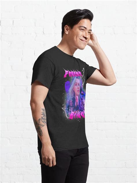 "PHOEBE BRIDGERS" T-shirt by jessberghan | Redbubble