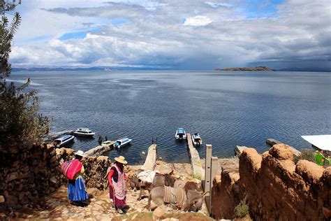 Lake Titicaca, Bolivia - Freehearted Travel