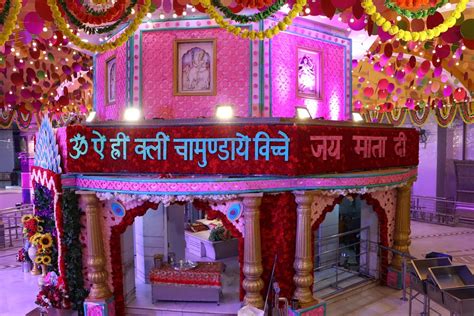 Jhandewalan Mandir Timings, History, How to reach & Aarti Timings