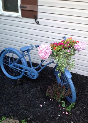 DIY Bike Planter Garden Craft | FaveCrafts.com