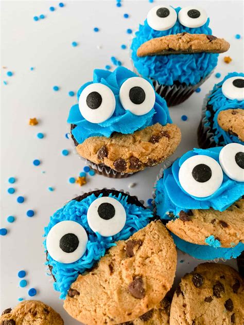 Cookie Monster Cupcakes-02 - Brooklyn Active Mama