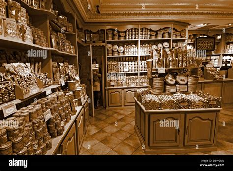 Old Fashioned Sweet Shop Interior Stock Photos & Old Fashioned Sweet ...