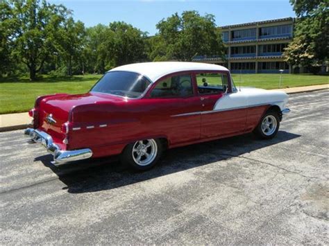 1956 Pontiac Chieftain - Information and photos - MOMENTcar