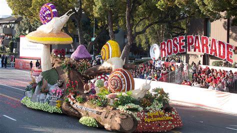 Cal Poly Float Wins Extraordinaire Award at 2023 Rose Parade | Cal Poly