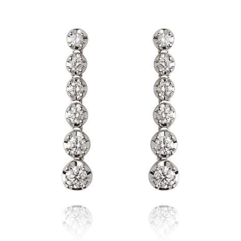 18ct White Gold Graduated Diamond Drop Earrings | Pravins Jewellers
