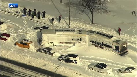 Chicago Blizzard 2011: Looking back on 'Snowmageddon' 10 years later - ABC7 Chicago