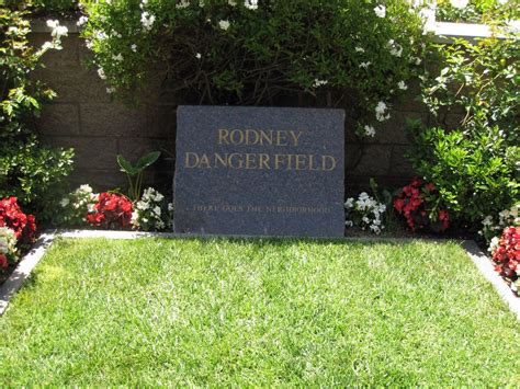 Rodney Dangerfield Gravesite | Westwood village, Memorial park, Cemetery