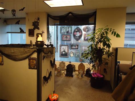 Examples of the Best Halloween Office Decorating Contest | Halloween ...