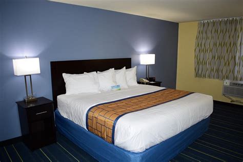 DAYS INN BY WYNDHAM AUGUSTA - Updated 2024 Prices & Motel Reviews (Maine)