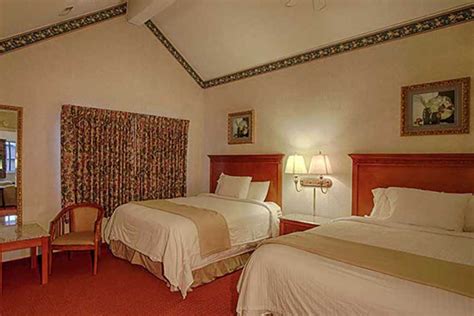 Our Gatlinburg Hotel Rooms - Gatlinburg Hotel - River Edge Motor Lodge - Motels in Gatlinburg TN