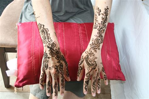 Henna Hands | Hand henna, Bridal event, Henna