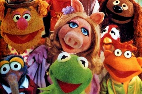 The Muppet Show theme song, famous guest stars, and how the hit TV show started (1976-1981 ...